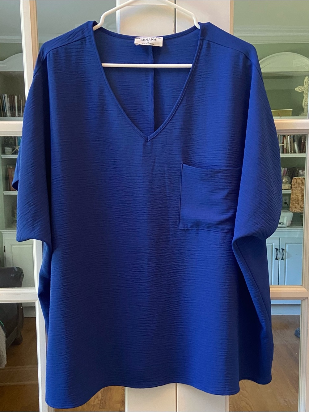 NWOT Zenana Outfitters Cobalt Blue V-Neck Top Size Large